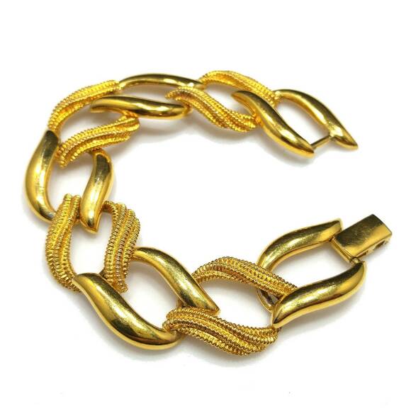 Vintage Napier Women's Bracelet, Gold Plated, Smooth Textured Links, 1980s - Picture 4 of 9
